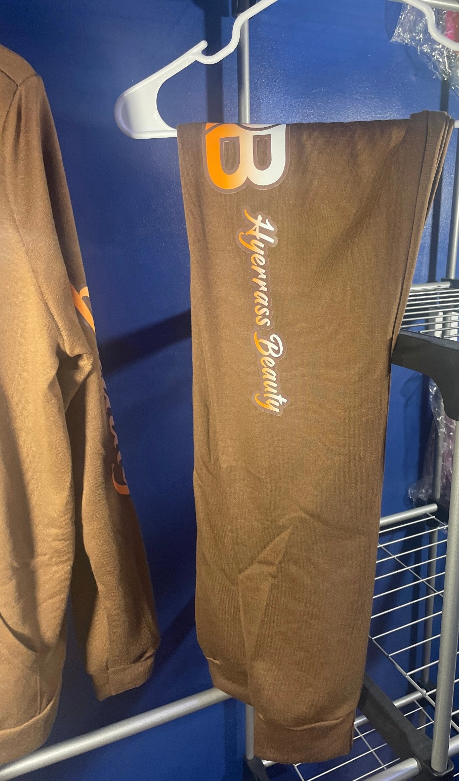 Sweatsuit Outfit (Brown)